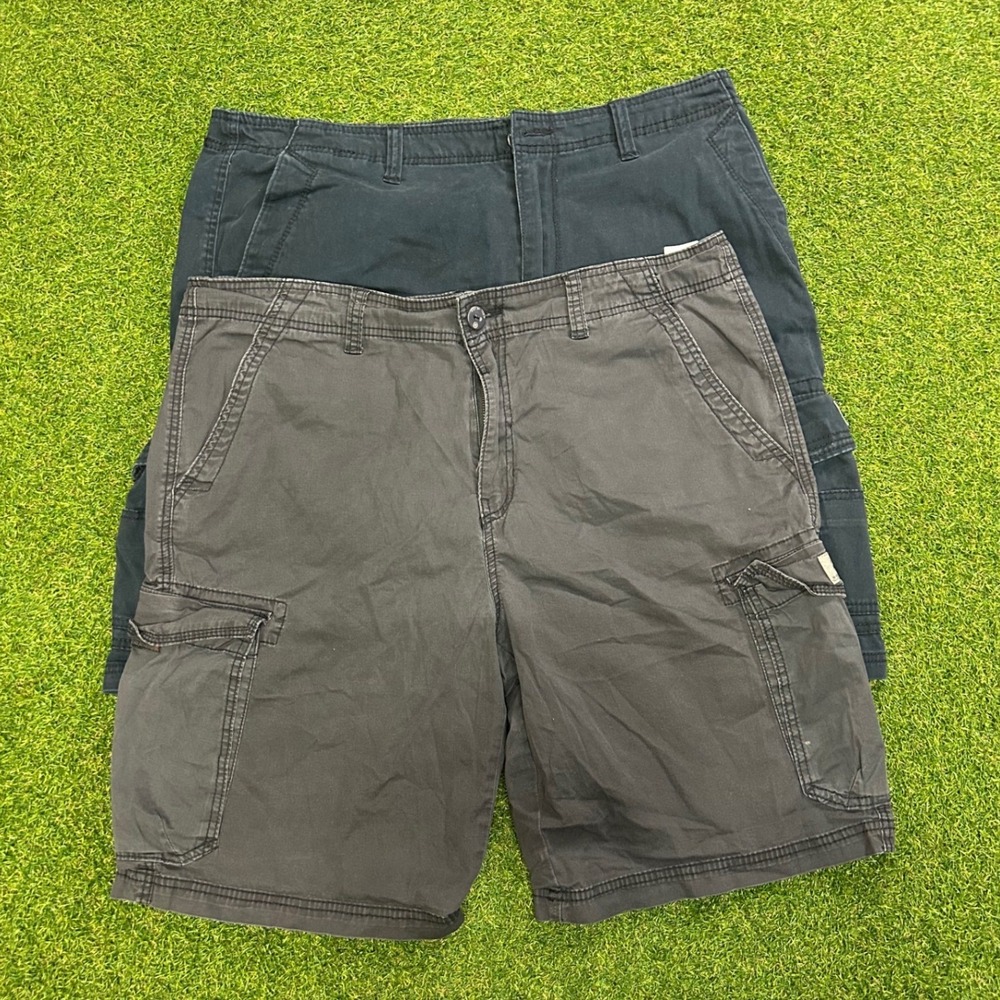 Unionbay Lot of 2 Mens Cargo Shorts Size 38 Grey Navy Cotton Stretch Outdoor